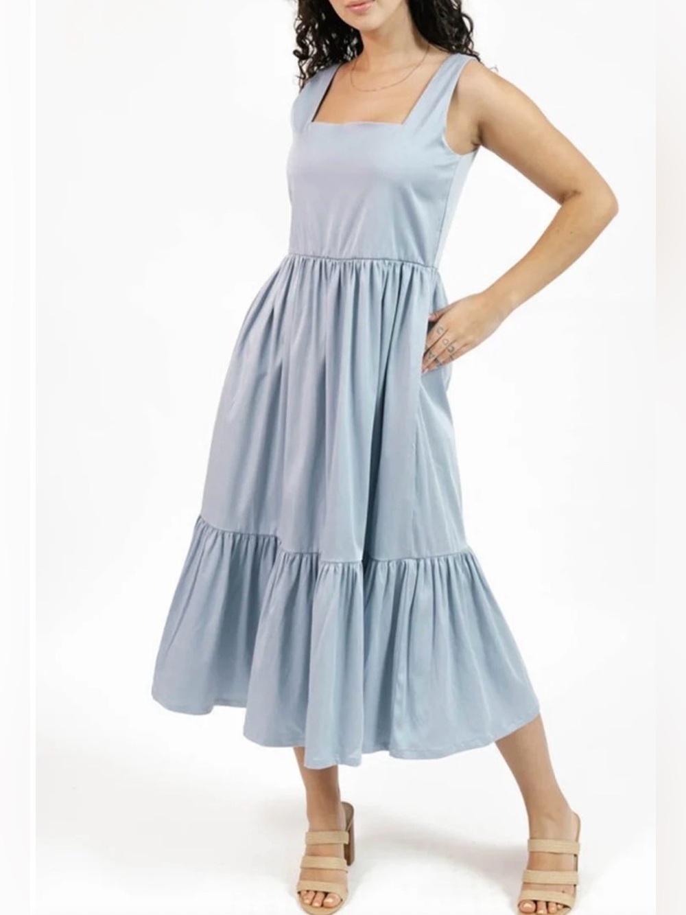 Smash + Tess Sz XL Maisie Dusty Light Blue Tiered Midi Dress with Pockets